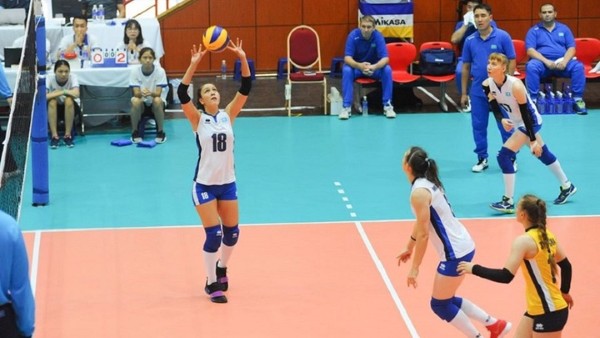 Chuyền 2 là vị trí có vai trò quan trọng trong việc điều phối lối chơi và tạo cơ hội tấn công cho đồng đội.