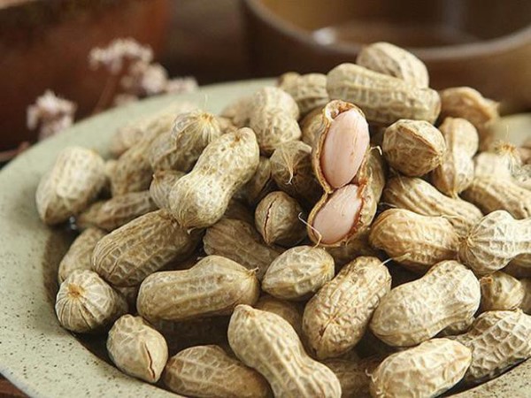 Lạc luộc bao nhiêu calo? Thành phần dinh dưỡng có trong lạc luộc